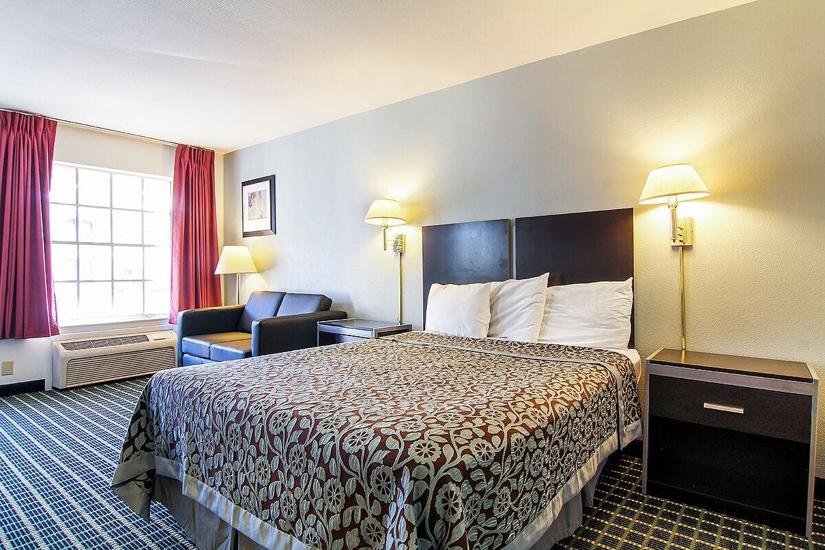 Days Inn By Wyndham Market Center Dallas Love Field Exteriör bild